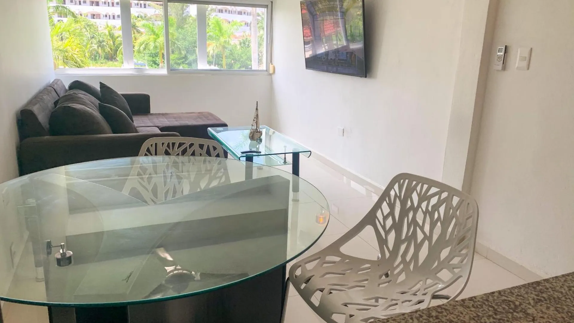 Beautiful Loft By The Lagoon! Cancun